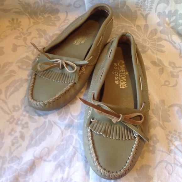 Minnetonka Shoes - Minnetonka Moccasins Driving Loafers
